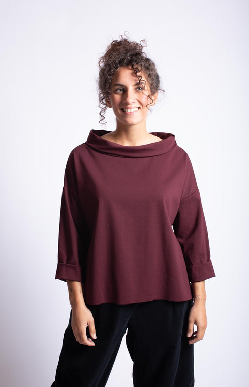 Elegant top with wide turtleneck Inga