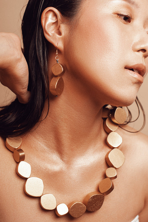 Hanging metallic earrings Enissa