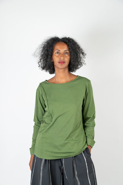 Long sleeve with seam detail
