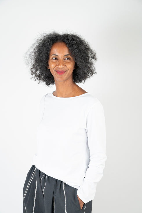 Long sleeve with seam detail