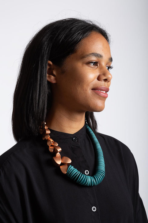 Teardrop shaped necklace Liron