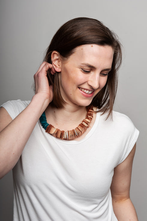 Elegant Morgan necklace - metallic