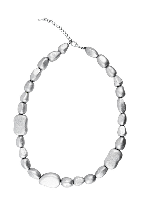 Moderne Kette mit irregulären Perlen