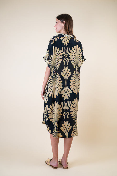 Y Perché vestire Estefania