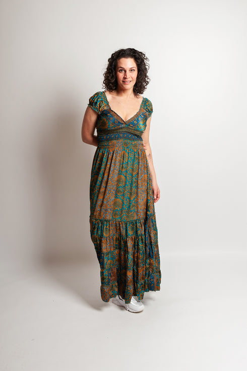 Paisleygemustertes Offshoulderkleid Kala