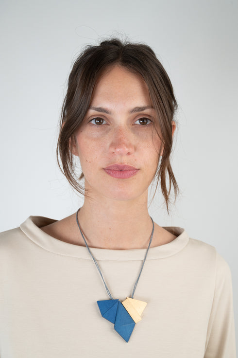 Pendant Kette mit Dreick und Rombusfromen