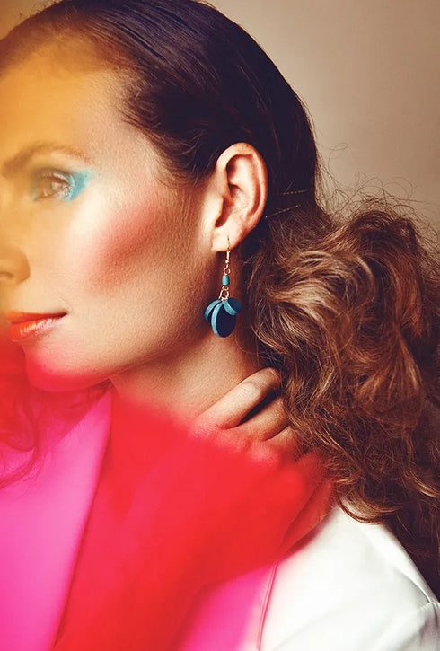 Playful hanging earrings Fiorella