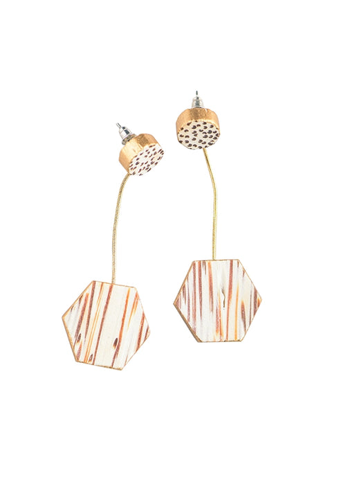 Hanging geometric palm wood earrings Lidia